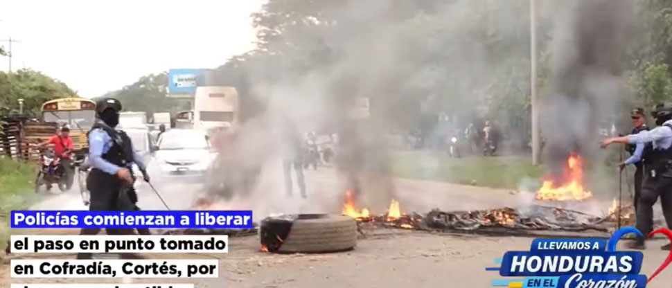 Por segundo día consecutivo siguen las protestas en Honduras por alza de precio en los combustibles