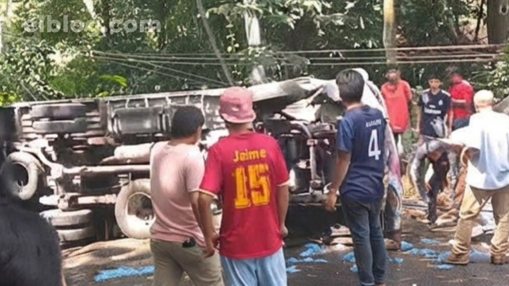 Fallas mecánicas en un vehículo provocan aparatoso accidente en Cuscatlán