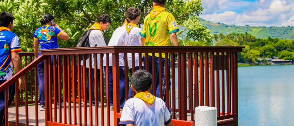 Inauguran mirador en la Laguna de Apastepeque