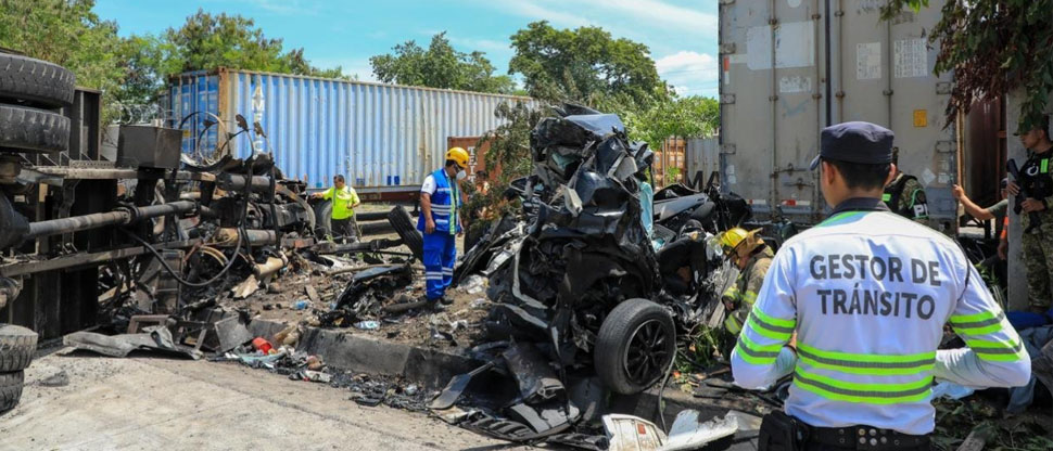 PNC confirma la segunda víctima mortal en el múltiple accidente del bulevar Constitución