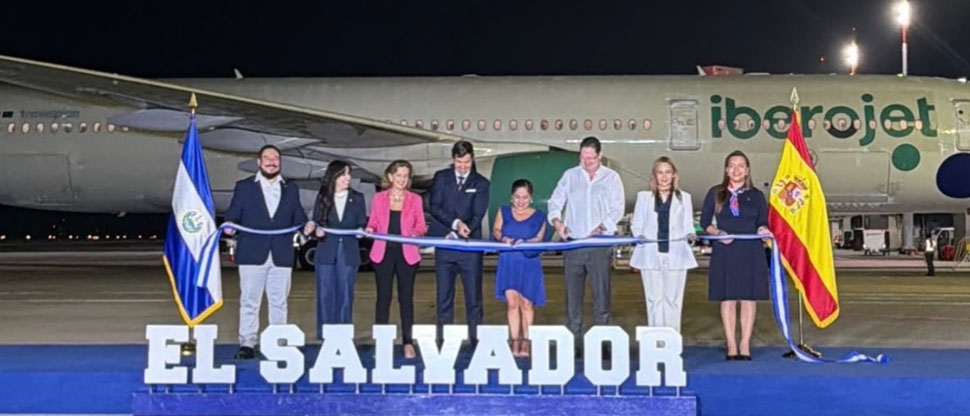 IBEROJET inició operaciones con vuelos directos de España a El Salvador y viceversa