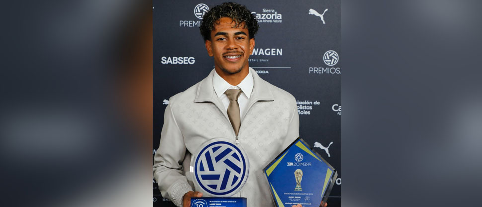 Lamine Yamal es premiado por la AFE como el mejor jugador de La Liga 2025/26