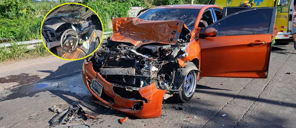 Tres personas sufren severas lesiones tras fuerte choque en la carretera Troncal del Norte