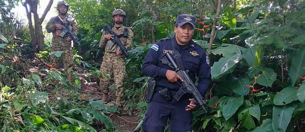 PNC y FAES patrullan constantemente zonas remotas para garantizar seguridad de la población