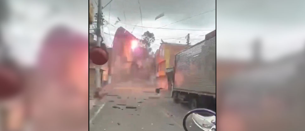 Violento vendaval con fuertes lluvias destroza techos de más de 300 viviendas en Colombia