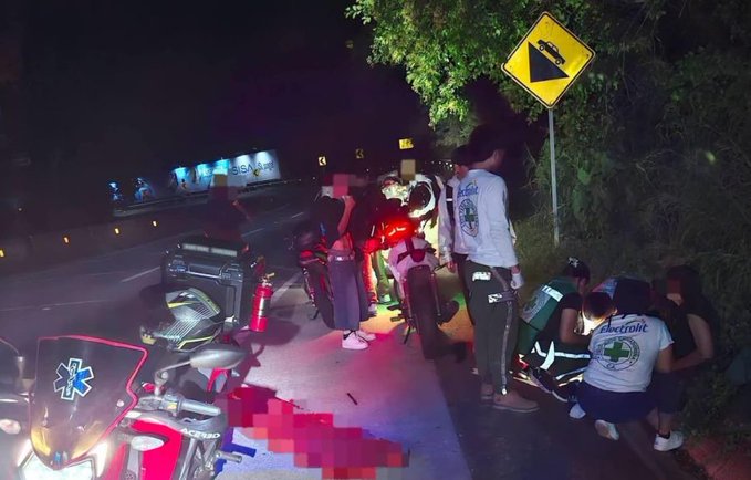 Accidente deja a tres motociclistas lesionados en carretera al Puerto de La Libertad