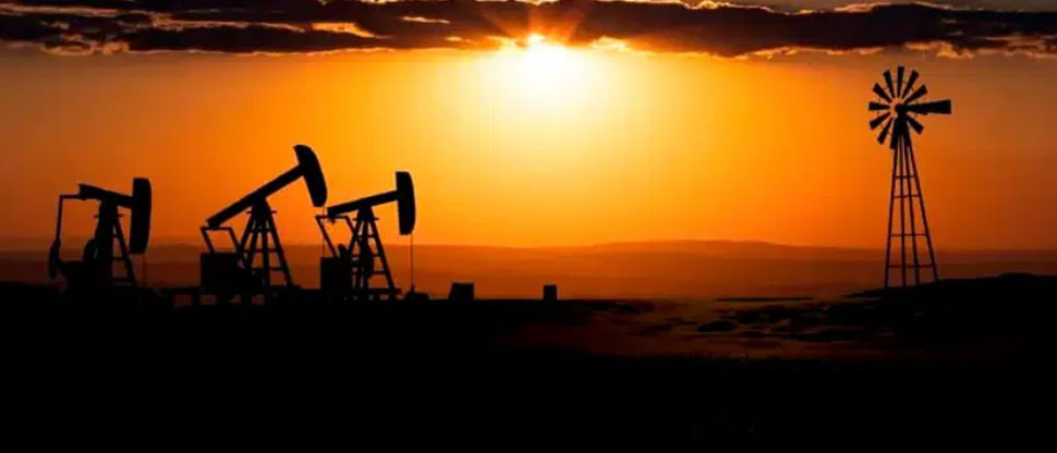 Precio del petróleo supera los $115 por barril