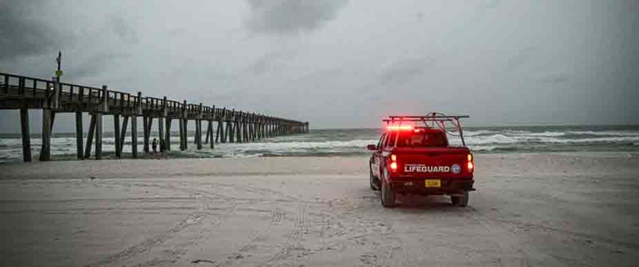 EEUU: ordenan evacuaciones obligatorias en 7 condados de Florida por huracán Isaías