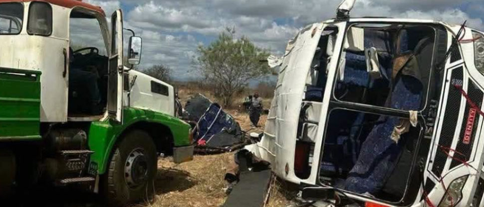 27 feligreses fallecen en Kenia tras volcar el autobús en el que regresaban del entierro de un obispo