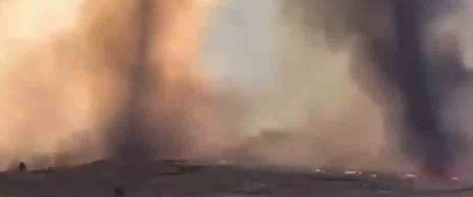 Graban los tornados de fuego durante incendio forestal en Malibú California